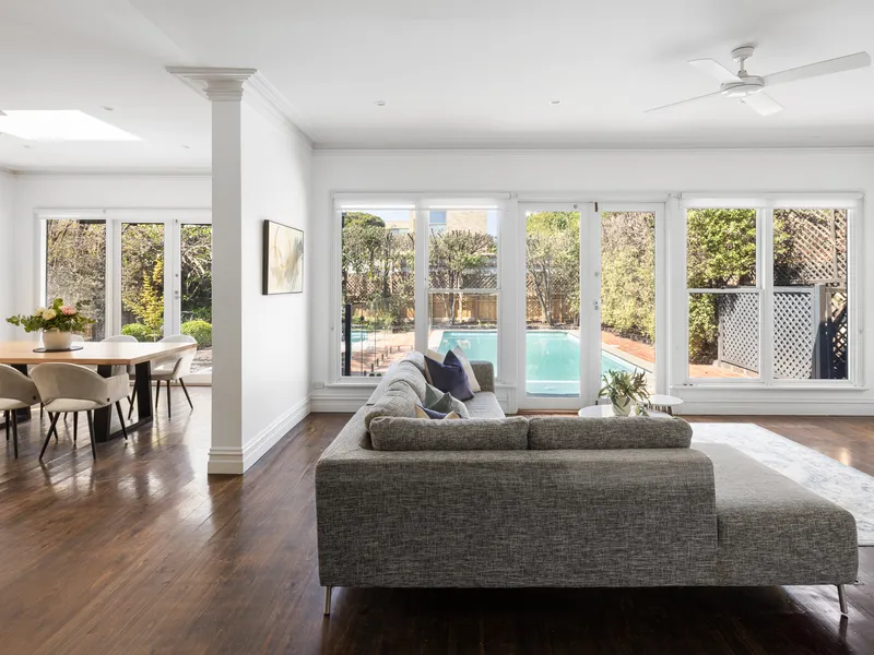 Buyer Consultation & Strategy Development	